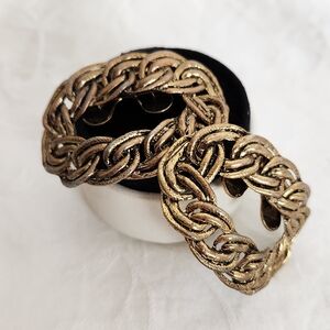 Braided Metal Shoe Clips